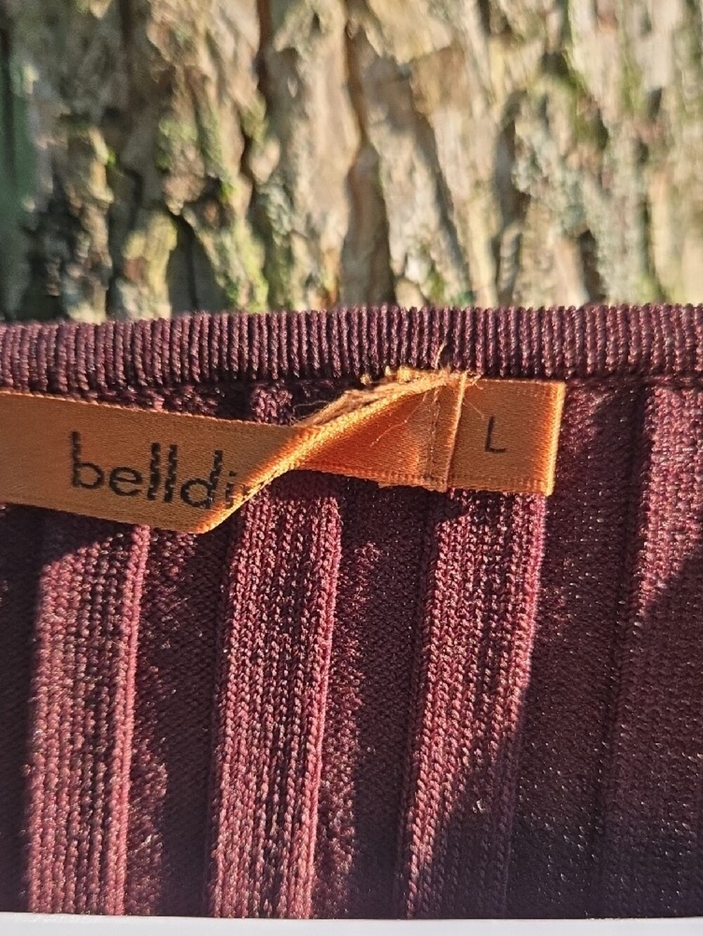 Belldini Broŵn Ribbed Crewneck Sweater Rhinestone Accent - Picture 6 of 11
